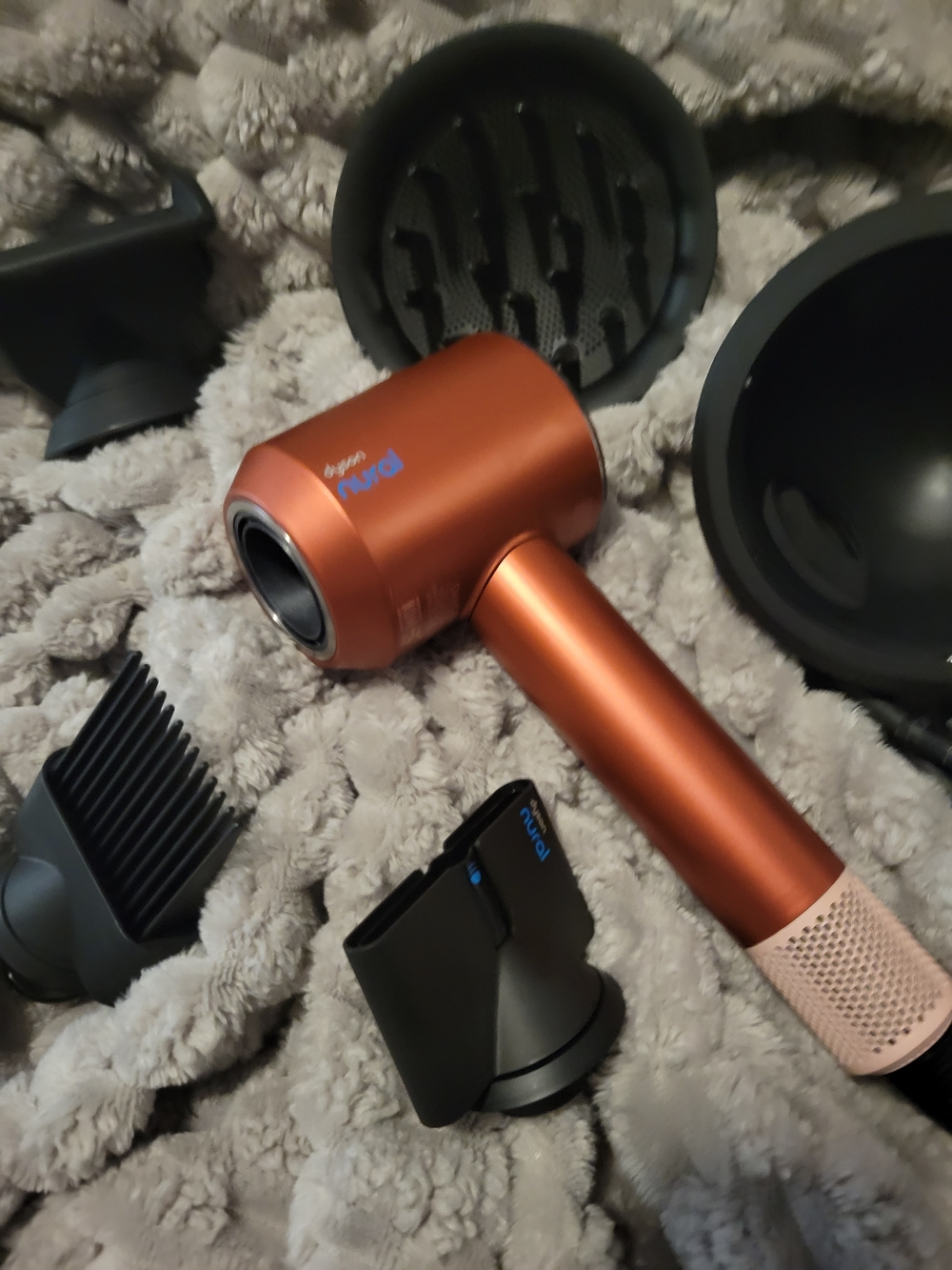 Dyson Supersonic Nural Special Edition in Strawberry Bronze and Blush Pink